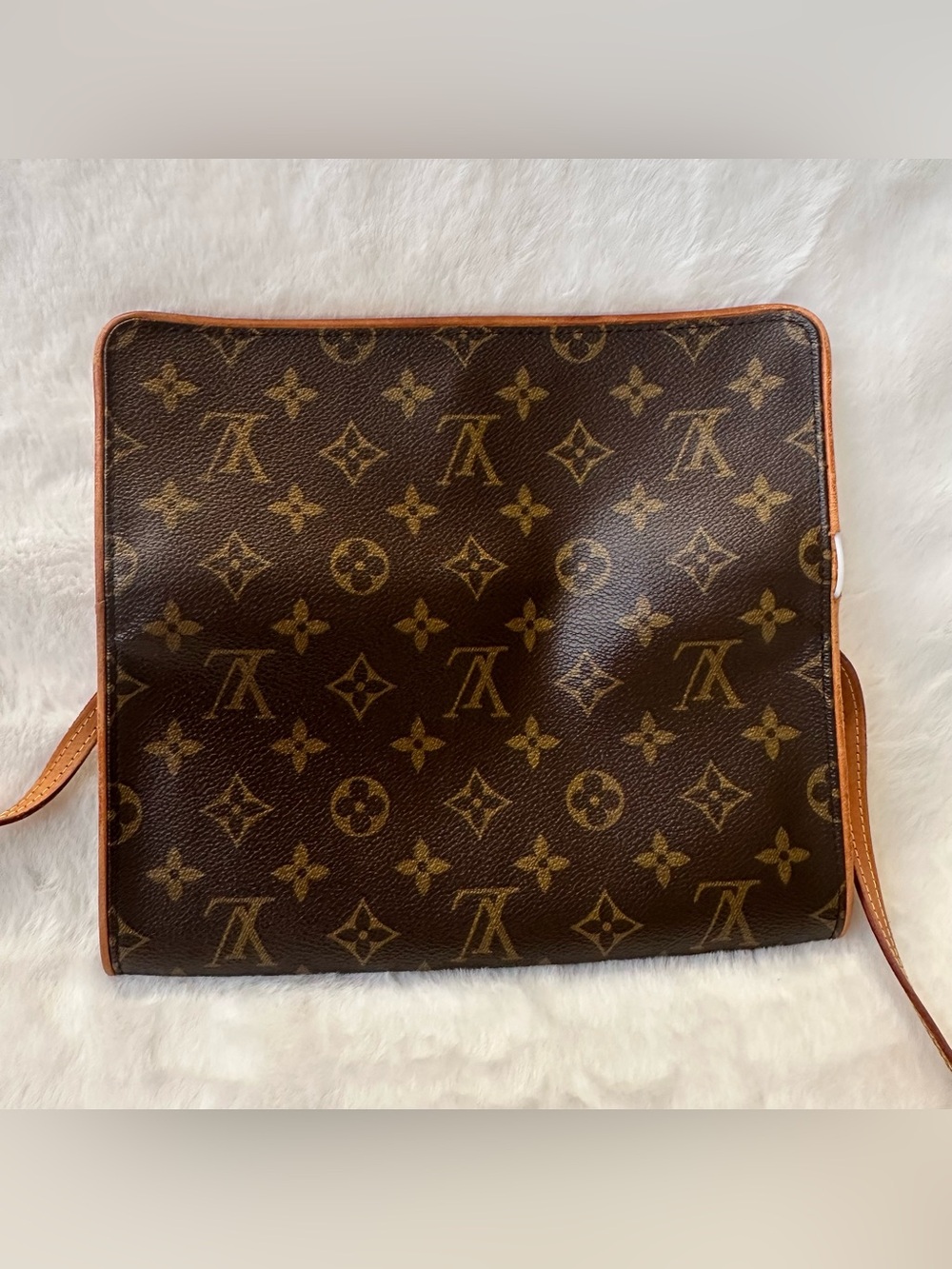 Authentic Louis Vuitton Brown Monogram Bag - Picture 6 of 10